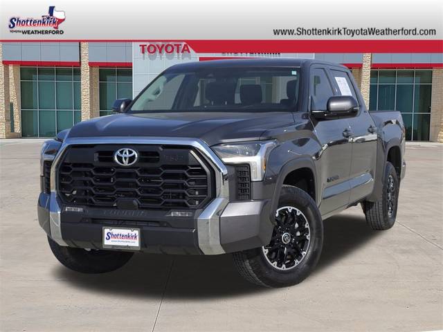 2022 Toyota Tundra SR5 4WD photo