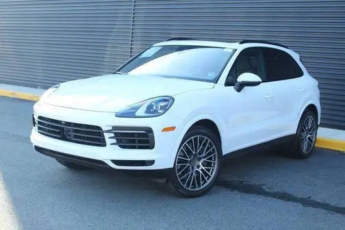 2023 Porsche Cayenne Platinum Edition AWD photo
