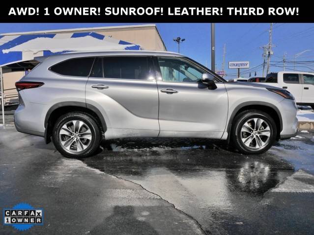 2022 Toyota Highlander XLE AWD photo
