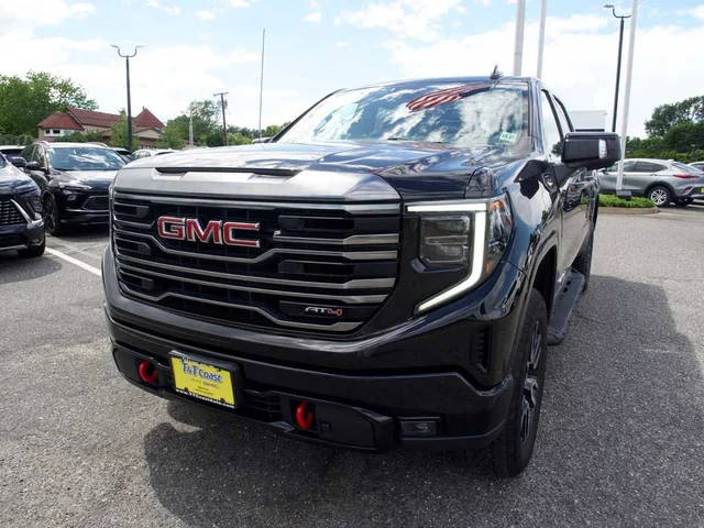 2022 GMC Sierra 1500 AT4 4WD photo
