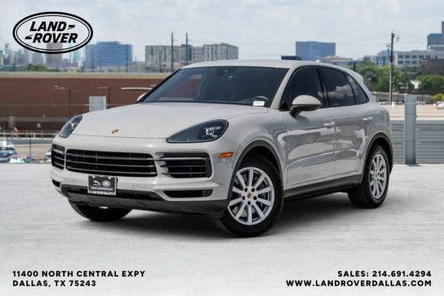 2023 Porsche Cayenne Platinum Edition AWD photo