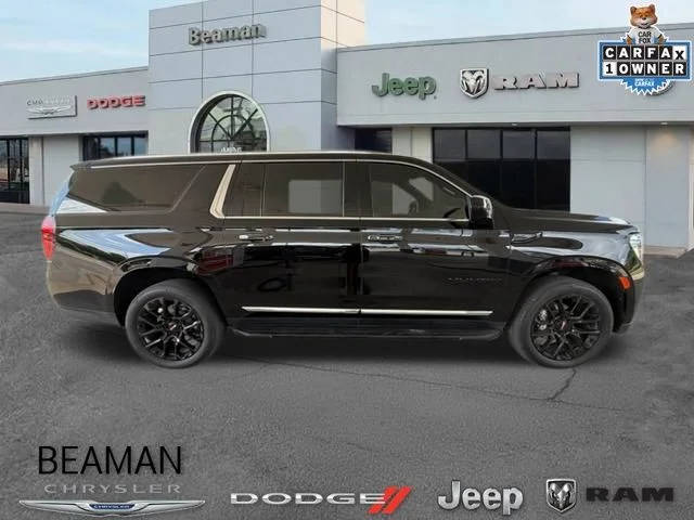2023 GMC Yukon XL SLT 4WD photo