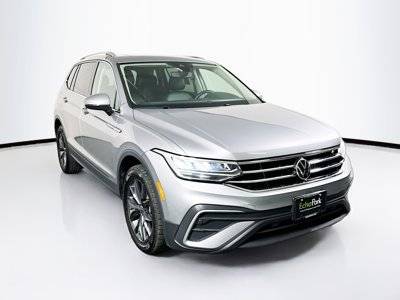 2022 Volkswagen Tiguan SE FWD photo