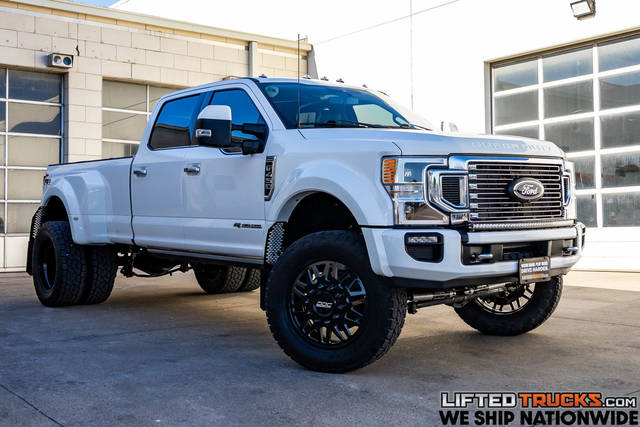 2022 Ford F-450 Super Duty Limited 4WD photo