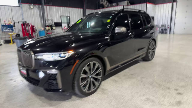 2020 BMW X7 M50i AWD photo