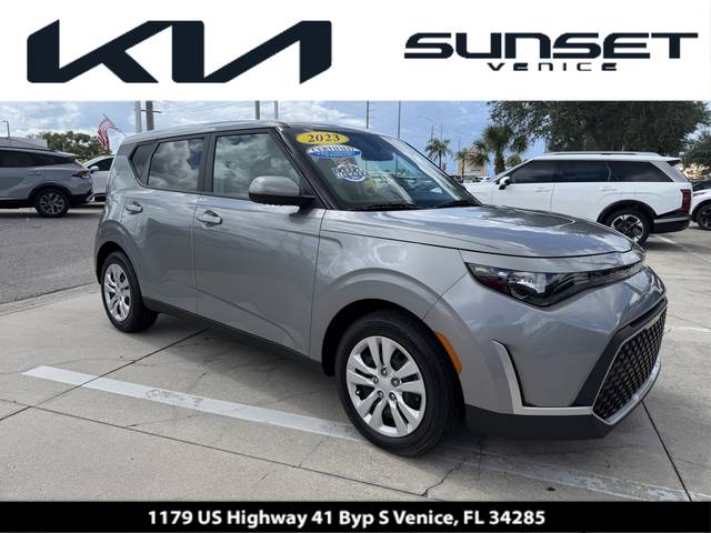 2023 Kia Soul LX FWD photo