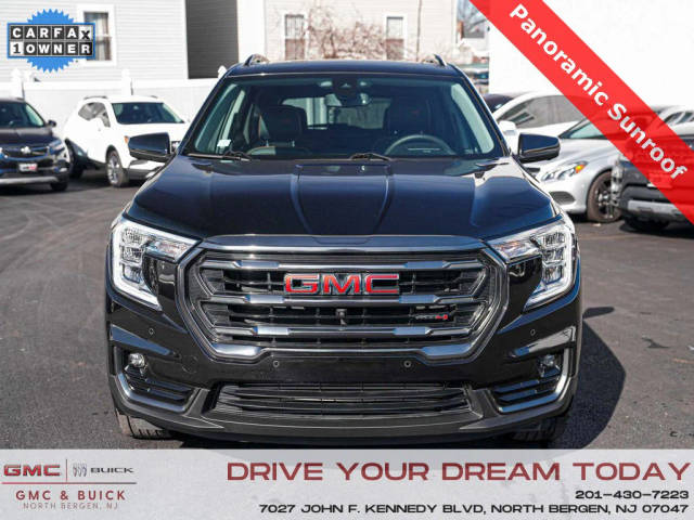 2022 GMC Terrain AT4 AWD photo