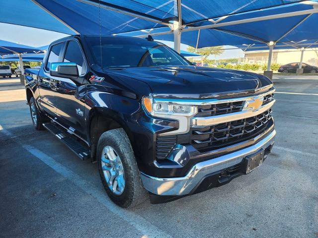 2022 Chevrolet Silverado 1500 LT 4WD photo