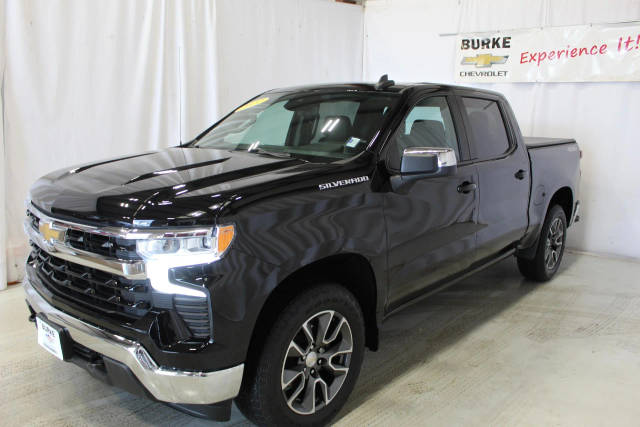 2022 Chevrolet Silverado 1500 LT 4WD photo