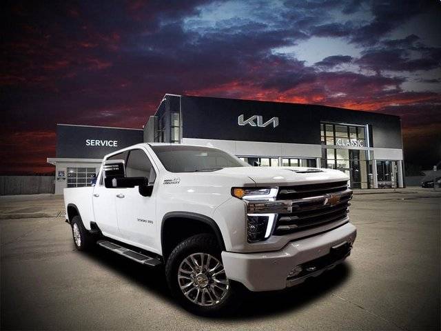 2023 Chevrolet Silverado 3500HD High Country 4WD photo