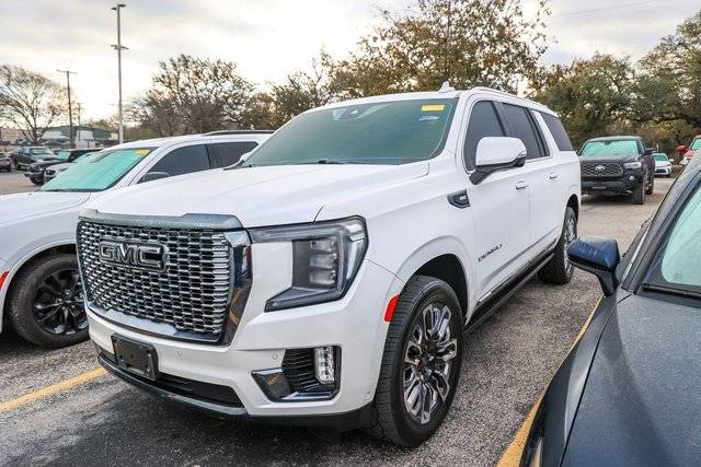 2023 GMC Yukon XL Denali Ultimate 4WD photo