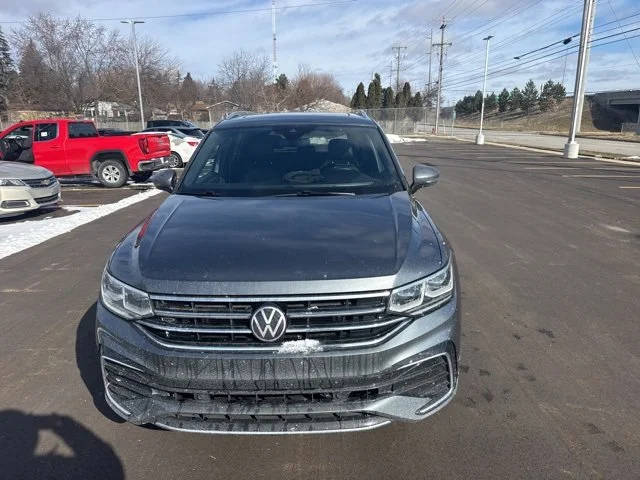2022 Volkswagen Tiguan SEL R-Line AWD photo