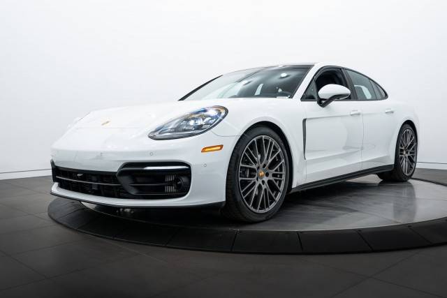 2023 Porsche Panamera 4 Platinum Edition AWD photo