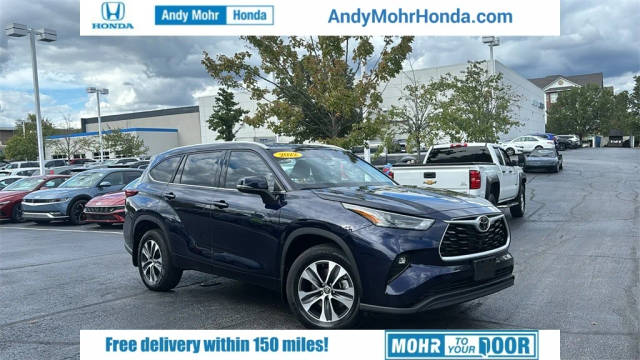 2022 Toyota Highlander XLE AWD photo