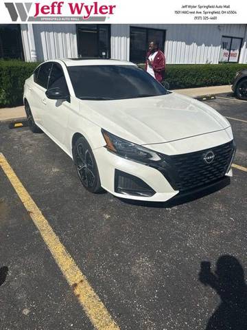 2023 Nissan Altima 2.5 SR FWD photo