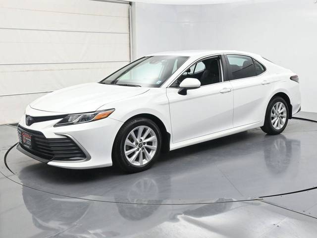 2023 Toyota Camry LE AWD photo
