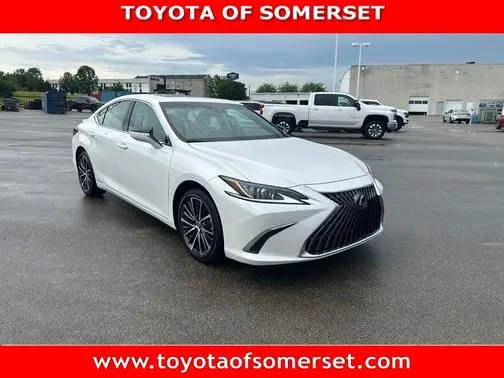 2022 Lexus ES ES 300h FWD photo