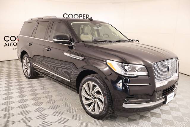 2022 Lincoln Navigator Reserve 4WD photo