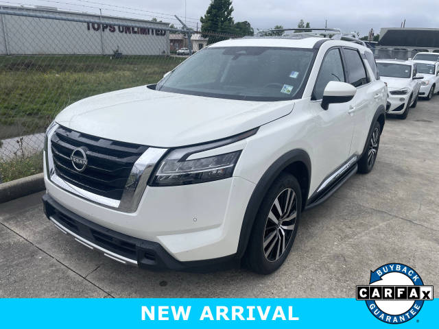 2023 Nissan Pathfinder Platinum 4WD photo