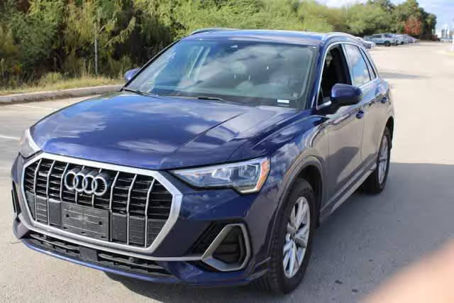 2022 Audi Q3 S line Premium AWD photo