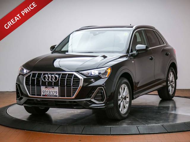 2022 Audi Q3 S line Premium AWD photo