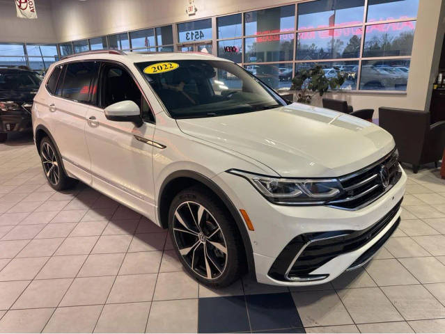 2022 Volkswagen Tiguan SEL R-Line AWD photo