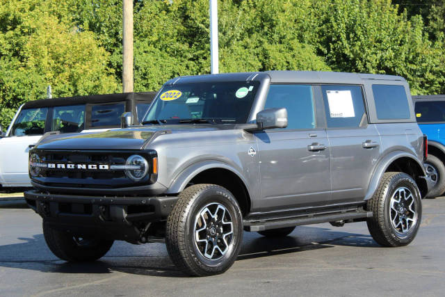 2022 Ford Bronco 4 Door Outer Banks 4WD photo