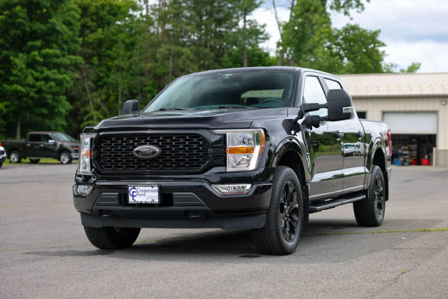2022 Ford F-150 XL 4WD photo