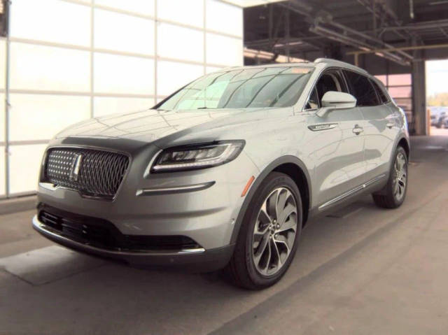 2022 Lincoln Nautilus Reserve AWD photo