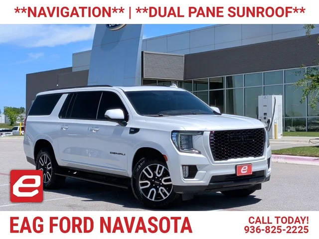 2022 GMC Yukon XL Denali 4WD photo