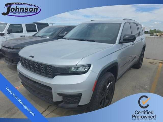 2023 Jeep Grand Cherokee L Limited 4WD photo