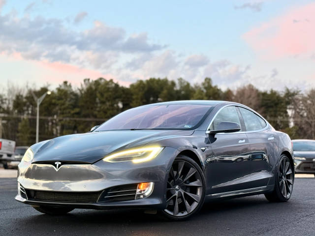 2020 Tesla Model S Long Range AWD photo