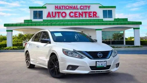 2017 Nissan Altima 2.5 SR FWD photo