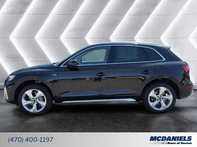 2023 Audi Q5 S line Prestige AWD photo