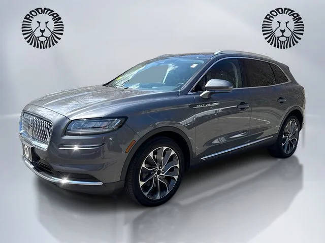 2022 Lincoln Nautilus Reserve AWD photo