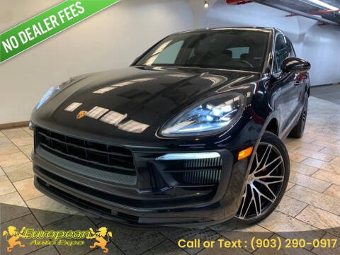 2022 Porsche Macan S AWD photo