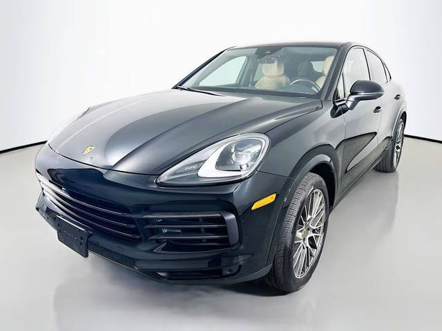 2023 Porsche Cayenne Coupe S AWD photo