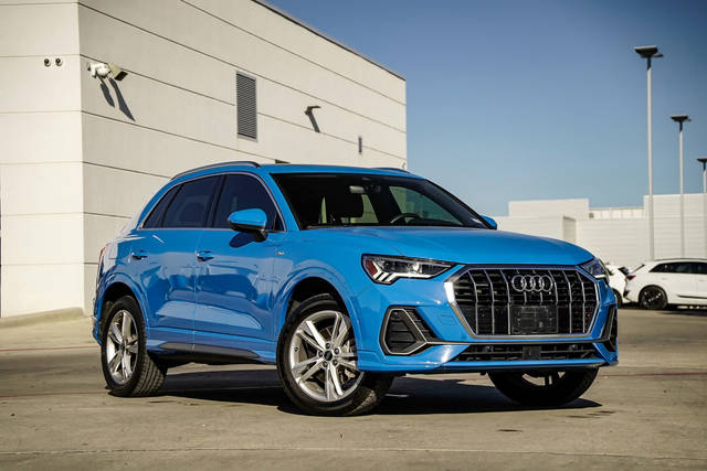 2023 Audi Q3 S line Premium Plus AWD photo