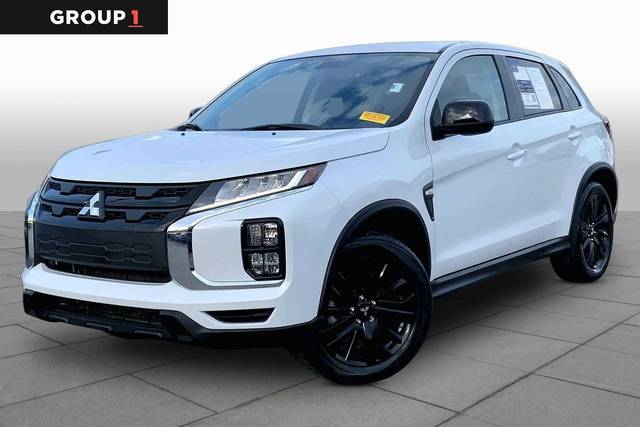 2022 Mitsubishi Outlander Sport LE FWD photo