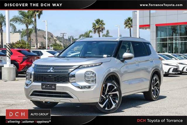 2022 Mitsubishi Outlander SEL Special Edition FWD photo