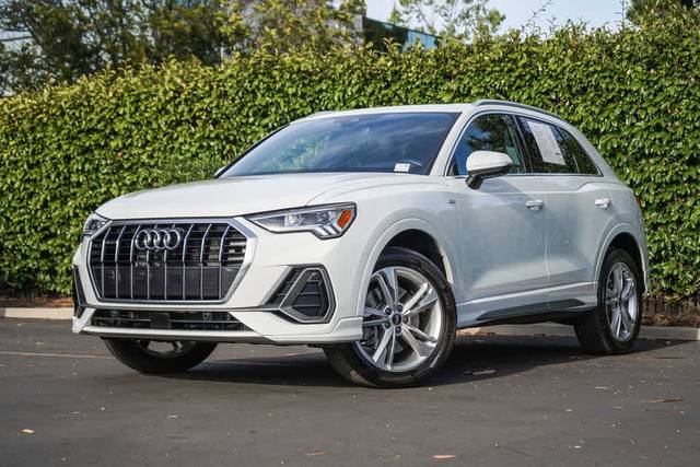 2023 Audi Q3 S line Premium Plus AWD photo