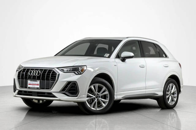 2023 Audi Q3 S line Premium AWD photo