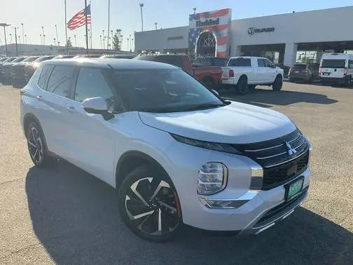 2022 Mitsubishi Outlander SE FWD photo