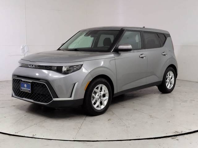 2023 Kia Soul LX FWD photo