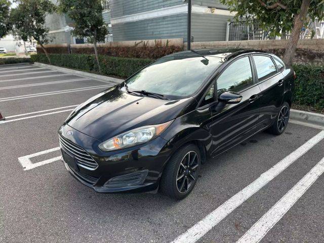 2015 Ford Fiesta SE FWD photo
