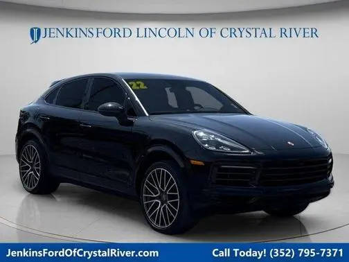 2022 Porsche Cayenne Coupe Platinum Edition AWD photo