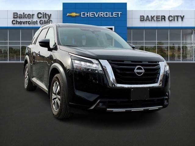 2022 Nissan Pathfinder SL 4WD photo