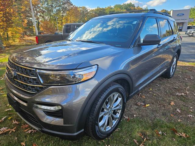 2022 Ford Explorer XLT 4WD photo