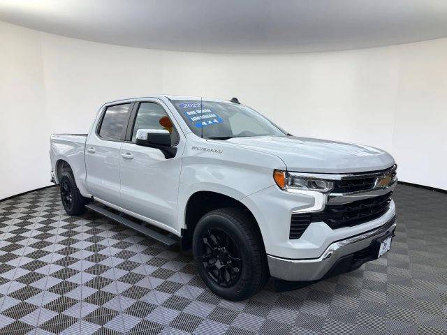 2022 Chevrolet Silverado 1500 LT 4WD photo