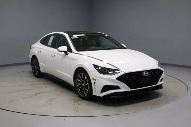 2023 Hyundai Sonata Limited FWD photo